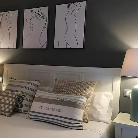 Βίλα Miramar A8 With Private Heated Pool Wireless Internet *
